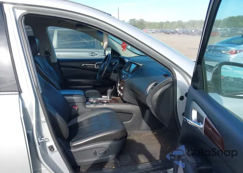 2014 Nissan Pathfinder Sl z USA, uszkodzony, nr VIN 5N1AR2MM7EC631784